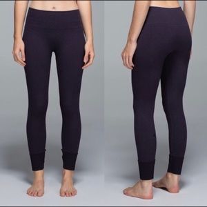 Lululemon Ebb to the Street leggings